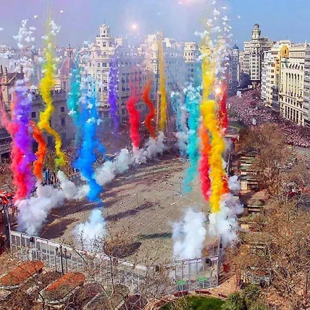 Cerca De La Playa Y Ciudad De Ciencias Apartment *