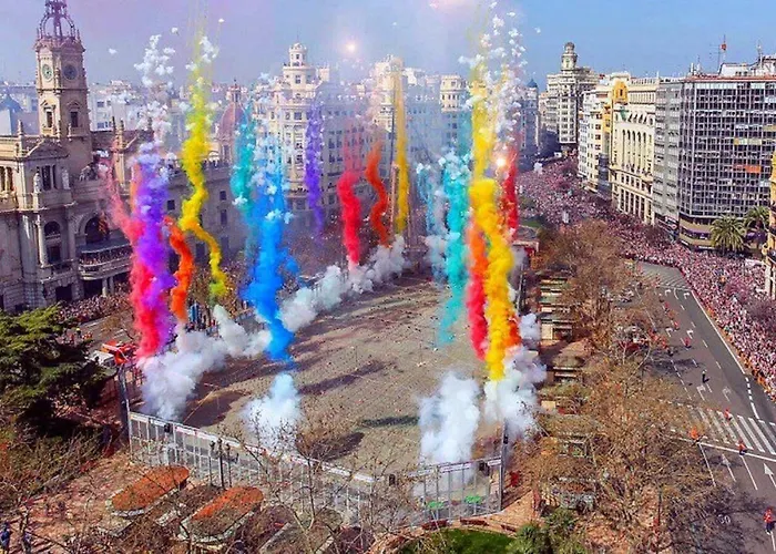 Cerca De La Playa Y Ciudad De Ciencias דירה *
