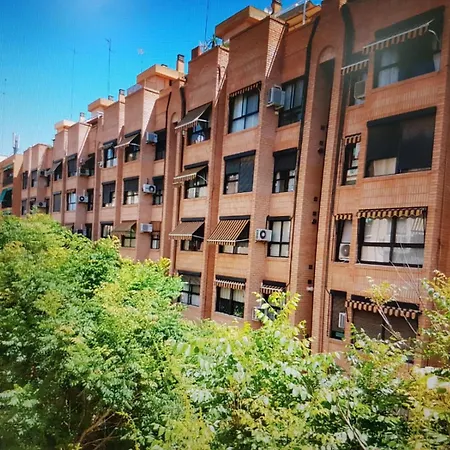 Cerca De La Playa Y Ciudad De Ciencias Apartmán *